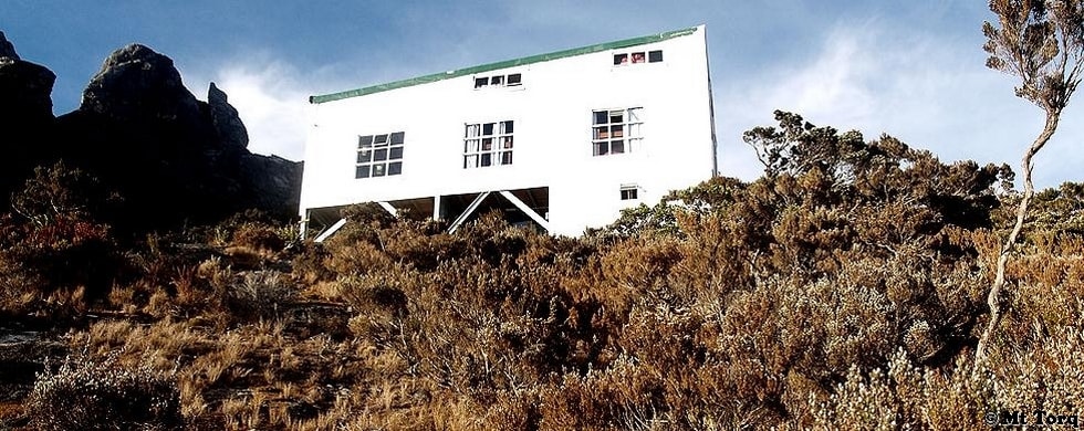 lodging pendant hut an iconic symbol on mt kinabalu min